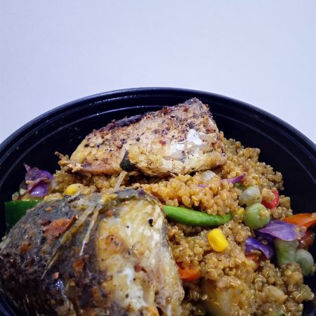 Stir-Fry Quinoa & Grilled Chicken /fish– 500 kcal